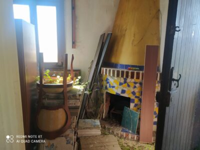 CASA indipendente da ristrutturare con 4700 mq circa di terreno