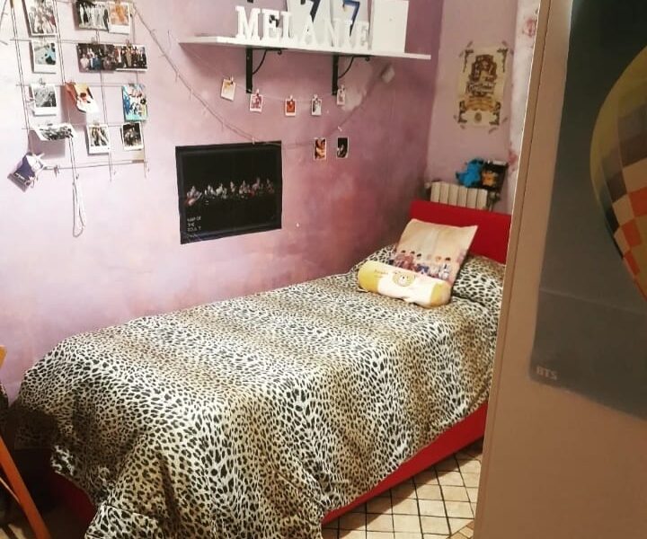 Vendesi Pontecagnano centro. Appartamento mq 100 circa, composto da salone-cucina, 3 camere da letto, 2 w.c. box auto e posto auto