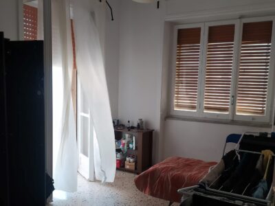 Pastena: Appartamento mq 120 al centro di via Madonna di Fatima, Salerno - 4 camere con cucina abitabile, wc, 2 ampi Ripostigli, piano intermedio, luminoso, vista mare