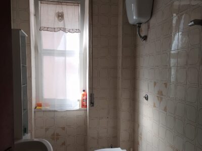 Pastena: Appartamento mq 120 al centro di via Madonna di Fatima, Salerno - 4 camere con cucina abitabile, wc, 2 ampi Ripostigli, piano intermedio, luminoso, vista mare