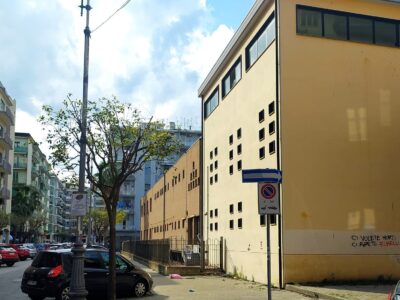 Pastena: Appartamento mq 120 al centro di via Madonna di Fatima, Salerno - 4 camere con cucina abitabile, wc, 2 ampi Ripostigli, piano intermedio, luminoso, vista mare