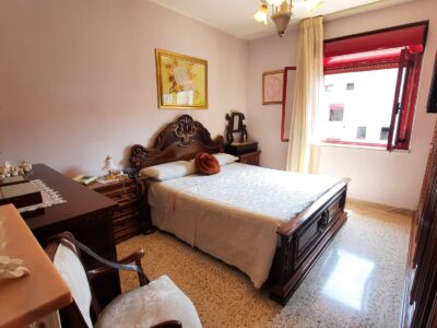S. ANTONIO DI PONTECAGNANO 🌹🌹 Appartamento in Parco di circa 80 mq composto da ingresso, soggiorno ,cucina, 2 ampie camere da letto, bagno , possibilità di creare secondo bagno e terza camera da letto ,sottotetto, posto aut